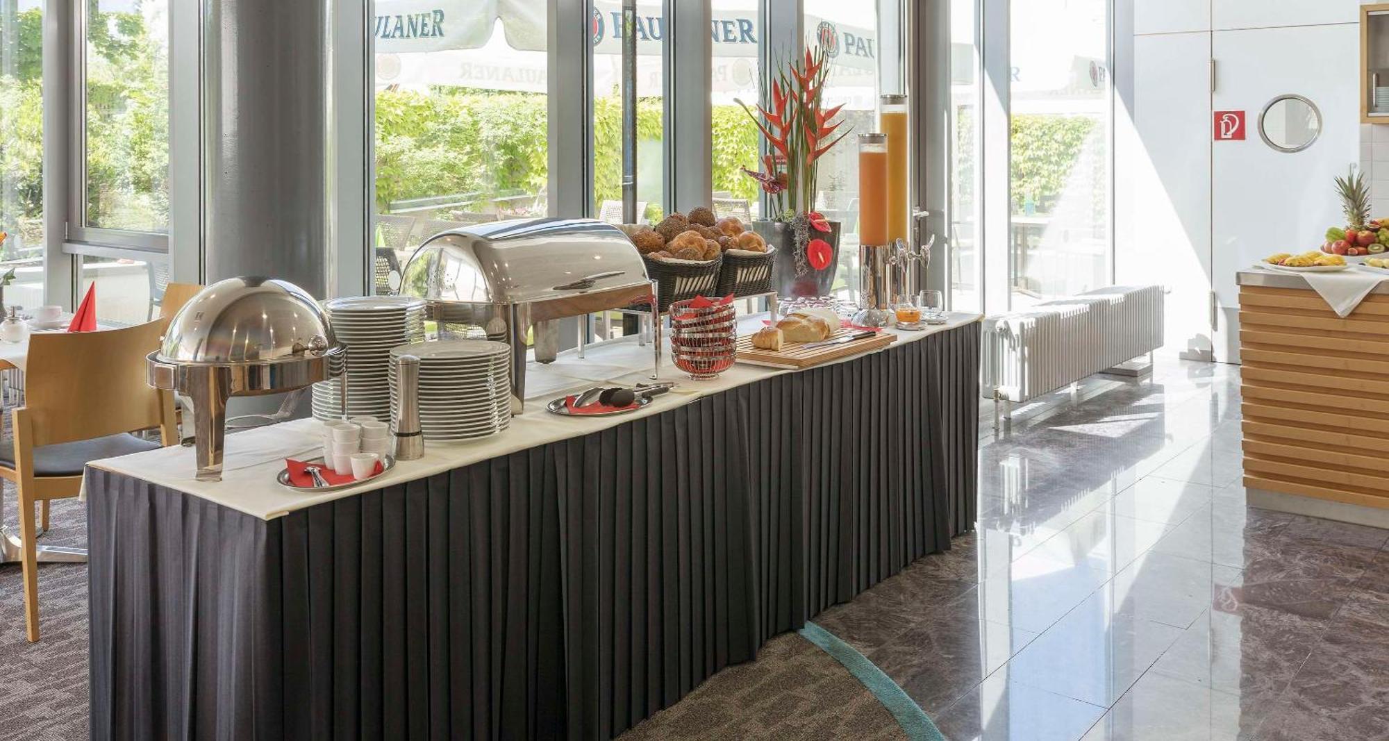 Best Western Hotel Am Europaplatz Königsbrunn Extérieur photo